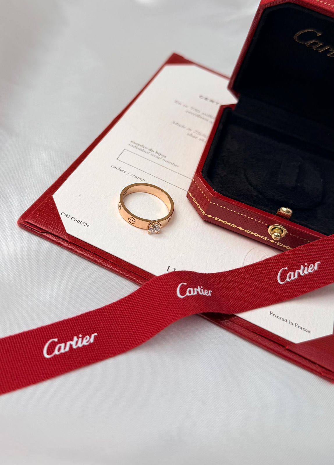 *Cartier* ♥️
↗️ *Super Master Quality ®️*
* *New Collection*
* ⁠Love with 1 Stone Ring
*105 dhs❣️* with *Orignal* Packing 🎁
*60 dhs❣️* with *Normal* Box & Bag

Zain209
♥️♥️♥️