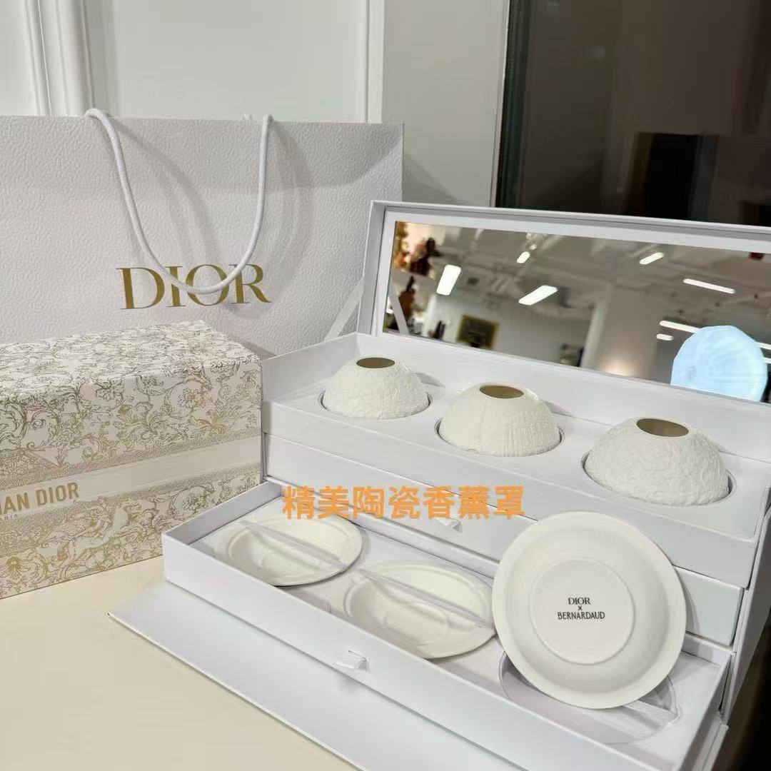 Candle set

180 dhs

Zain205
♥️♥️♥️