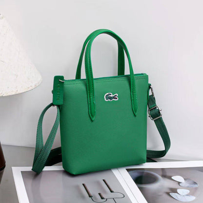 LACOST BAG
GOOD QUALITY
40 dhs✅

Zain40
♥️♥️♥️