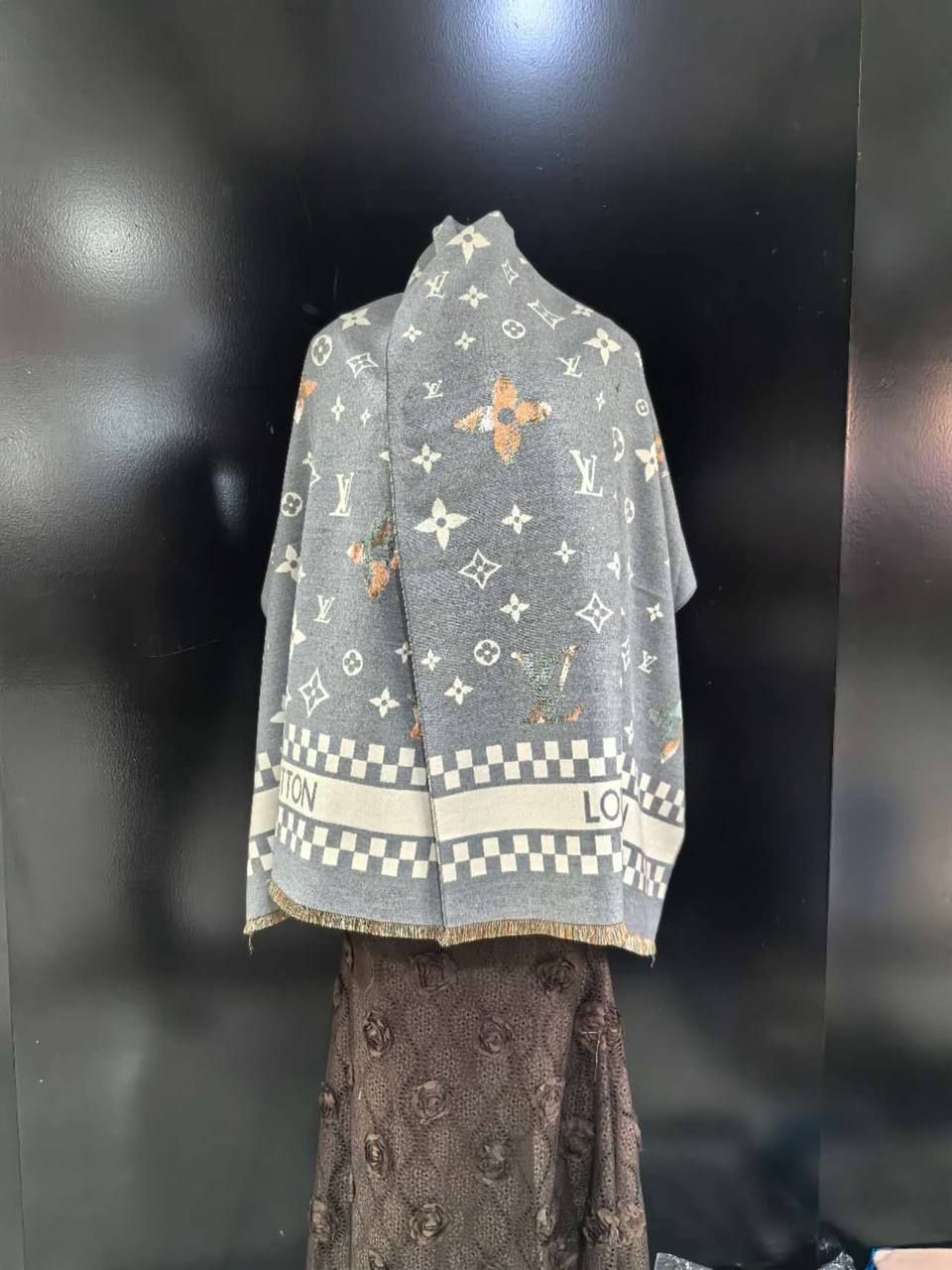 Good quality 
Scarf 
45 dhs🇦🇪🇦🇪

Zain295
♥️♥️♥️
