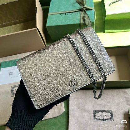 Mixed brands
Gucci
LV
Chanel
Fendi
Hermes

120 dhs🇦🇪🇦🇪

Zain10
♥️♥️♥️