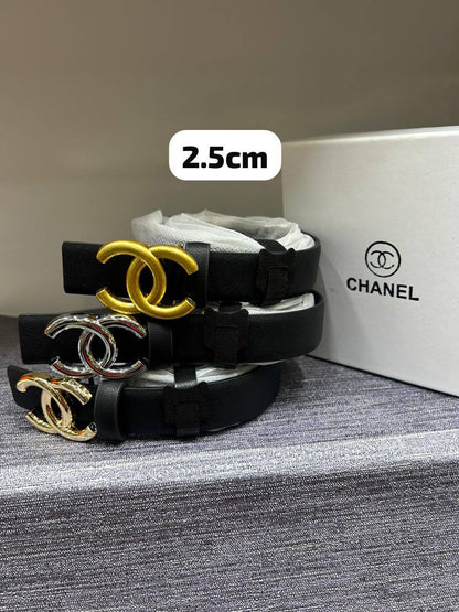Leather belt

with box 
🎁🎁🎁

60 dhs✅

Zain190
♥️♥️♥️
