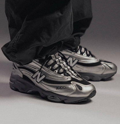 New Balance 1000 Black Silver Metallic，Size 36-45 ，
250 dhs🪙🌨️

Zain18
♥️♥️♥️