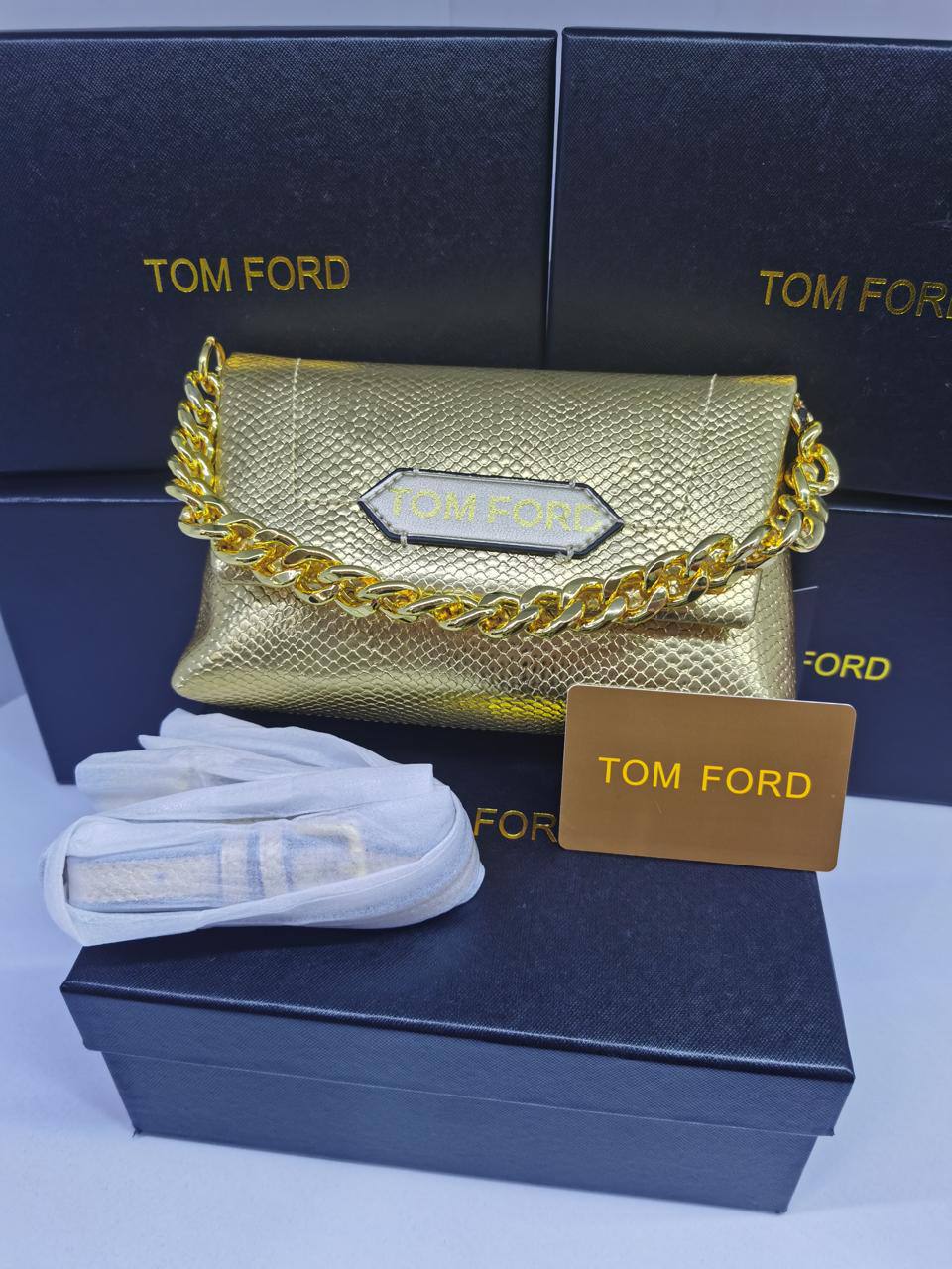 TOM FORD
90 dhs💓
Size 18 cm🌹🌹

Zain161
♥️♥️♥️