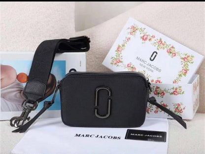 MJ 

Good Quality 

With Box 
🎁🎁🎁

95 dhs❤️

Zain250
♥️♥️♥️