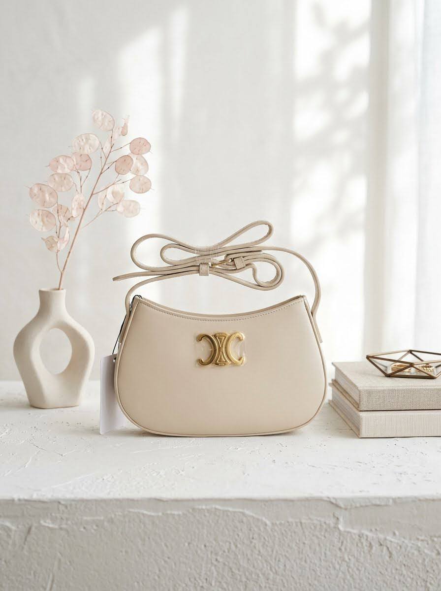 Celine

95 dhs
With box

Zain72
♥️♥️♥️
