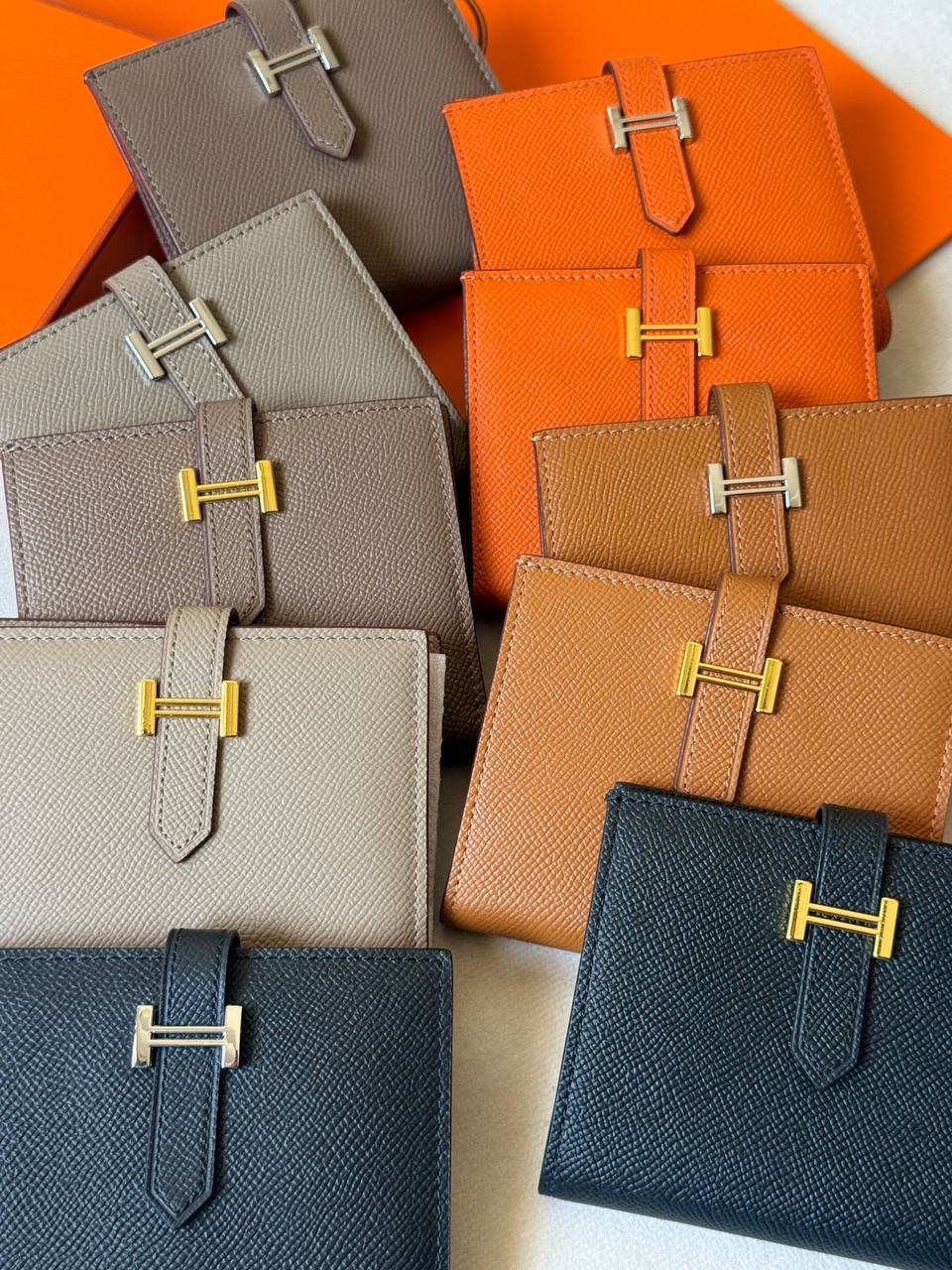 Hermes
💜*Super Master*💜
320 dhs✅

Zain275
♥️♥️♥️