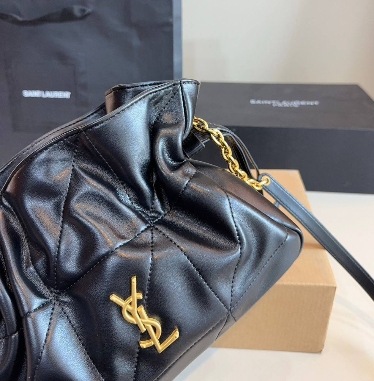 YSL 

SMALL SIZE 

WITH BOX 
🎁🎁🎁

105 dhs✅

Zain295
♥️♥️♥️