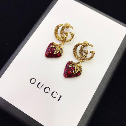 GUCCI EARRING
MASTER ✨💫
55 DHS💓
WITH BOX AND PAPER BAG🎁🛍️

Zain89
♥️♥️♥️