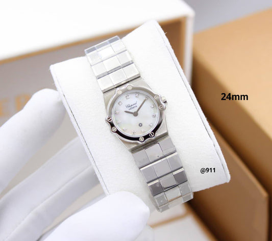 CHOPARD St. MORITZ WOMEN BATTERY 24MM

310 dhs✅

Zain58
♥️♥️♥️