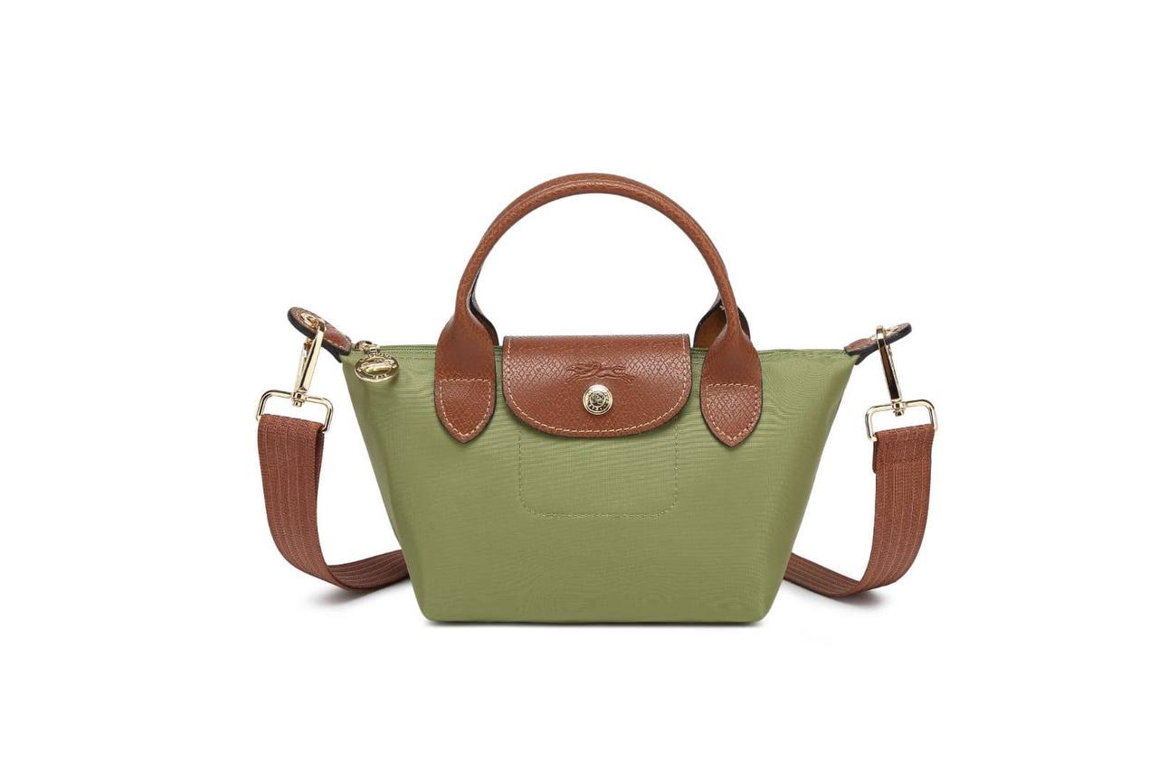 NEW CAME 

LONG CHAMP 

BAG GOOD QUALITY 

65 DHS🇦🇪🇦🇪🇦🇪

 SIZE: 25-12-9cm

Zain40
♥️♥️♥️