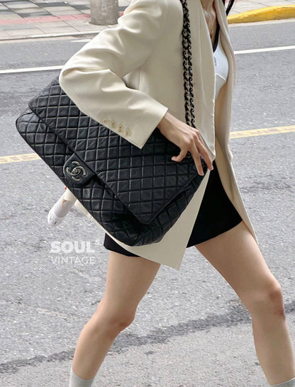 CHANEL 
COPY ONE NEW CAME 
215 dhs❣️

Zain39
♥️♥️♥️
