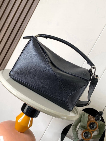 Loewe supper master quality ❤️
new collection ❤️
Available ✨💕
With full packing 📦
For Price 👇 WhatsApp✅
0568585901 
0507557372
0552275751 Owner Zain 👌

Zain251
♥️♥️♥️