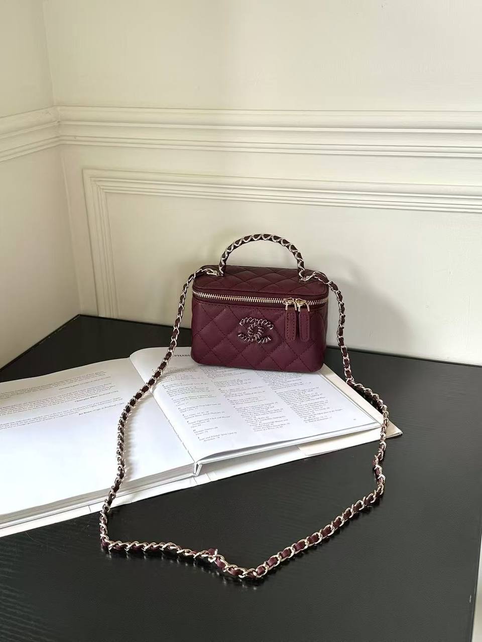 Chanel
withbox 
95 dhs🇦🇪🇦🇪

Zain143
♥️♥️♥️