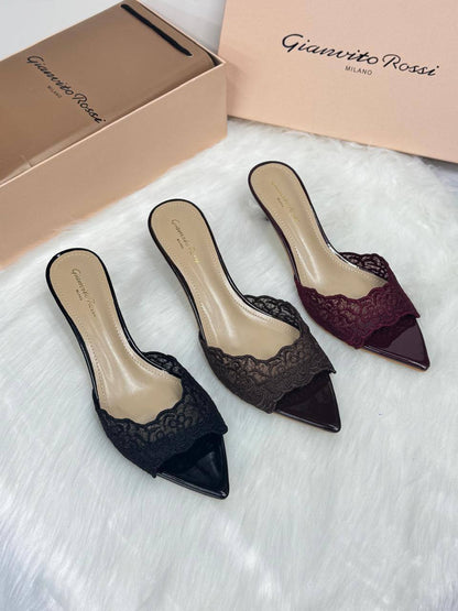 GIANVITO ROSSI
3CM👠👠
size 36-37-38-39-40-41
High Quality 💯

110 dhs🇦🇪🇦🇪

Zain21
♥️♥️♥️