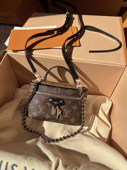 LV

290 dhs🇦🇪🇦🇪

Zain153
♥️♥️♥️