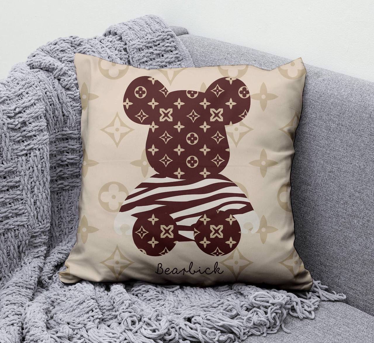 Brand 
High quality 
Pillow cover 
Velvet 100%
Size 50*50
50 dhs🪙🌨️

Zain99
♥️♥️♥️