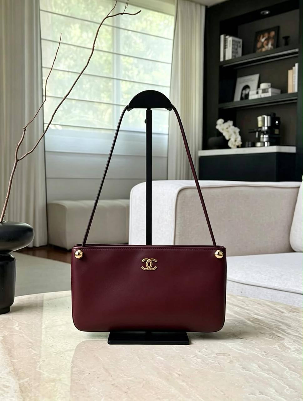 Chanel


1️⃣ First quality +🎁

Size : 25 * 14 cm

100 dhs🇦🇪🇦🇪🇦🇪
with box 🎁

Zain115
♥️♥️♥️