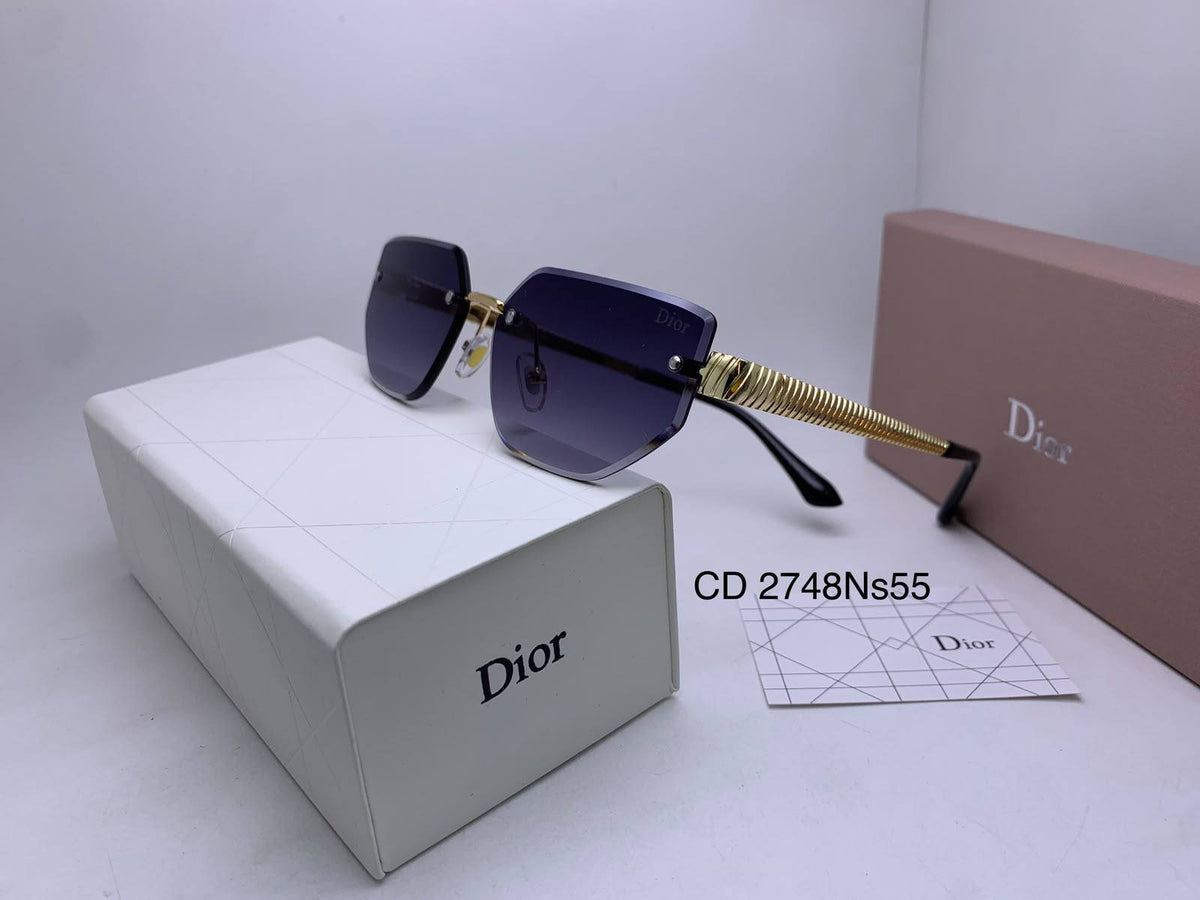 Ladies sunglasses 
70 dhs🇦🇪🇦🇪

Zain126
♥️♥️♥️