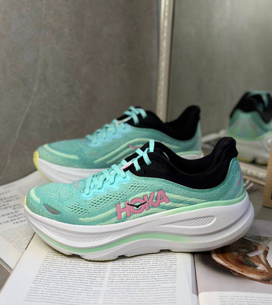 Hoka One One Bondi 9 Blue Spark Mint Fluorite ，
Size 36-40 ，
230 dhs✅

Zain18
♥️♥️♥️