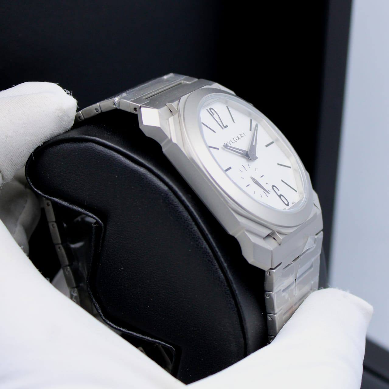 Bvlgari 
new 
slim size 
350 dhs🪙 
master

Zain78
♥️♥️♥️