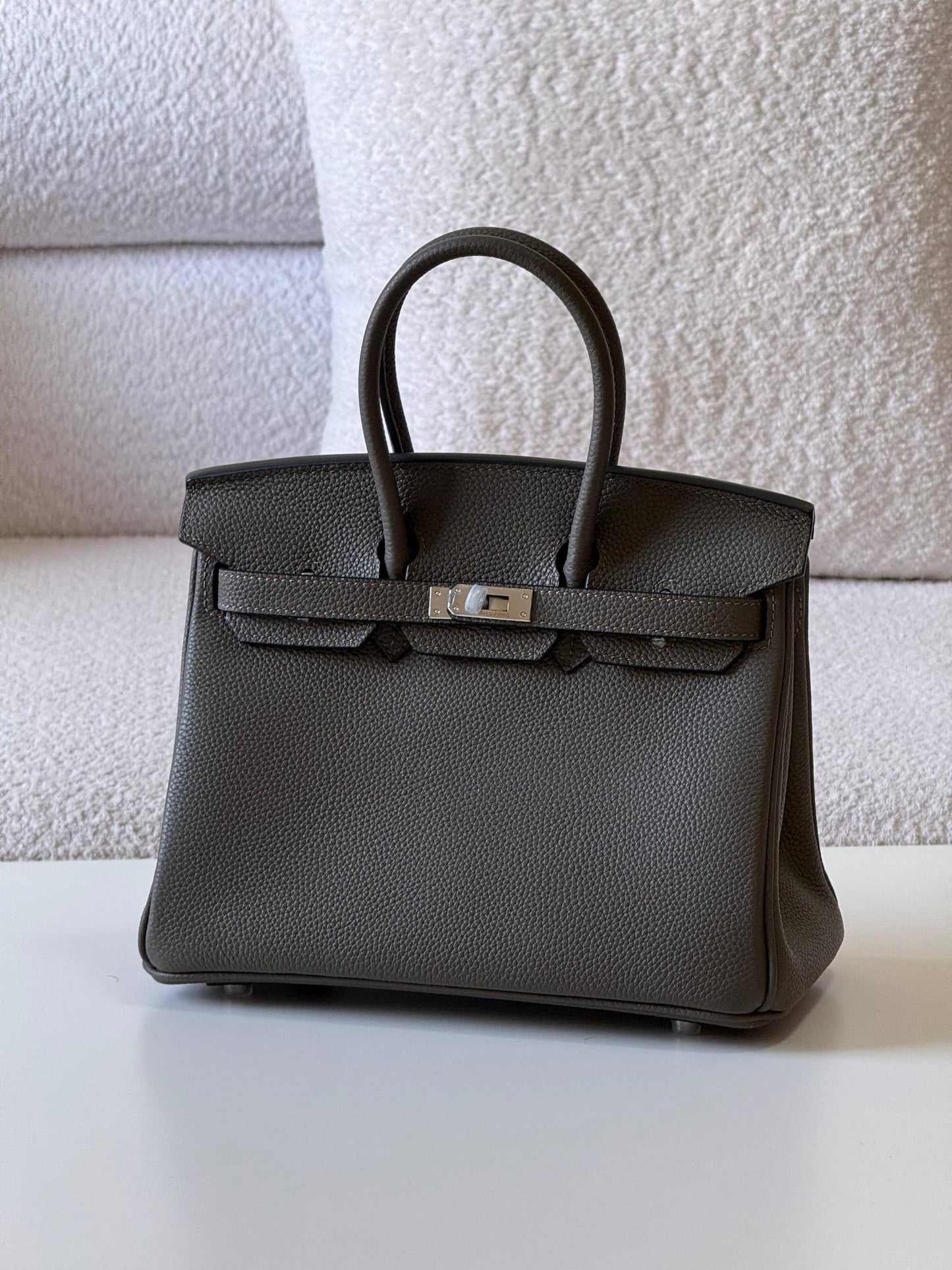 Hermes birkin 25cm💕master quality😍

with box❤️
🎁🎁🎁

400 dhs🪙🌨️

Zain52
♥️♥️♥️