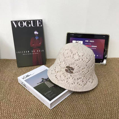 New collections
Chanel Hat 🤯
*super master quality* 💯 
190 dhs✅✅

Zain335
♥️♥️♥️