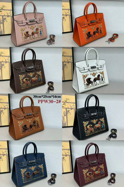 Hermes

135 dhs

Size 30 cm 

Zain295 
♥️♥️♥️