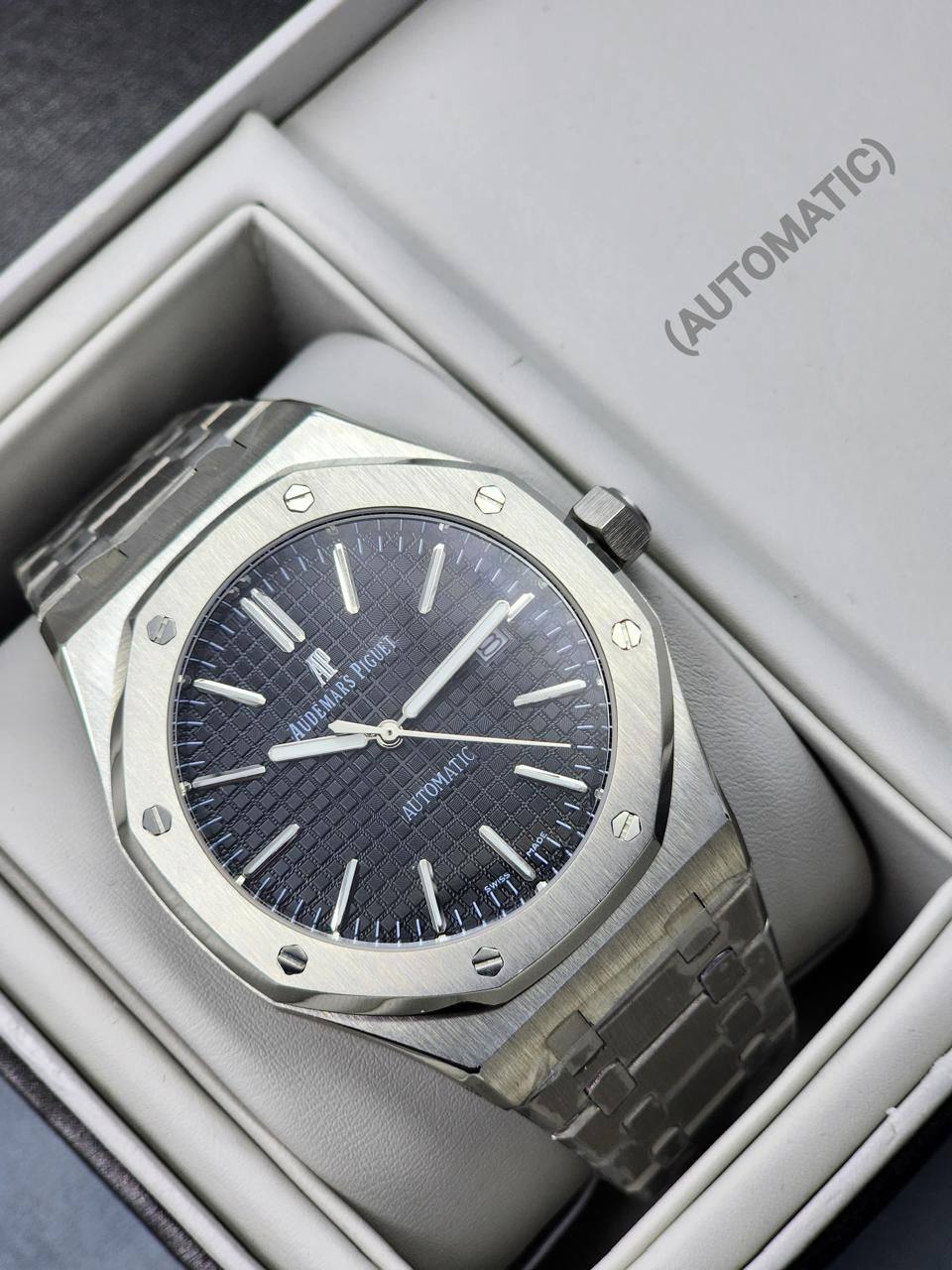 Patek Philippe watch for men good quality automatic 
230 dhs✅

Zain59
♥️♥️♥️