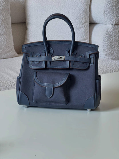 Hermes birkin 25cm💕master quality😍with box❤️
580 dhs🪙🌨️

Zain52
♥️♥️♥️