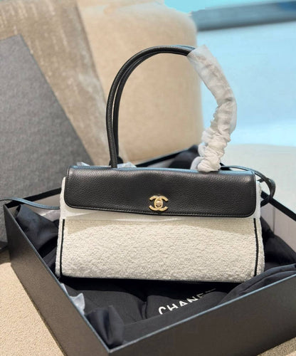CHANEL 
COPY ONE 
220 dhs🇦🇪🇦🇪

Zain295
♥️♥️♥️