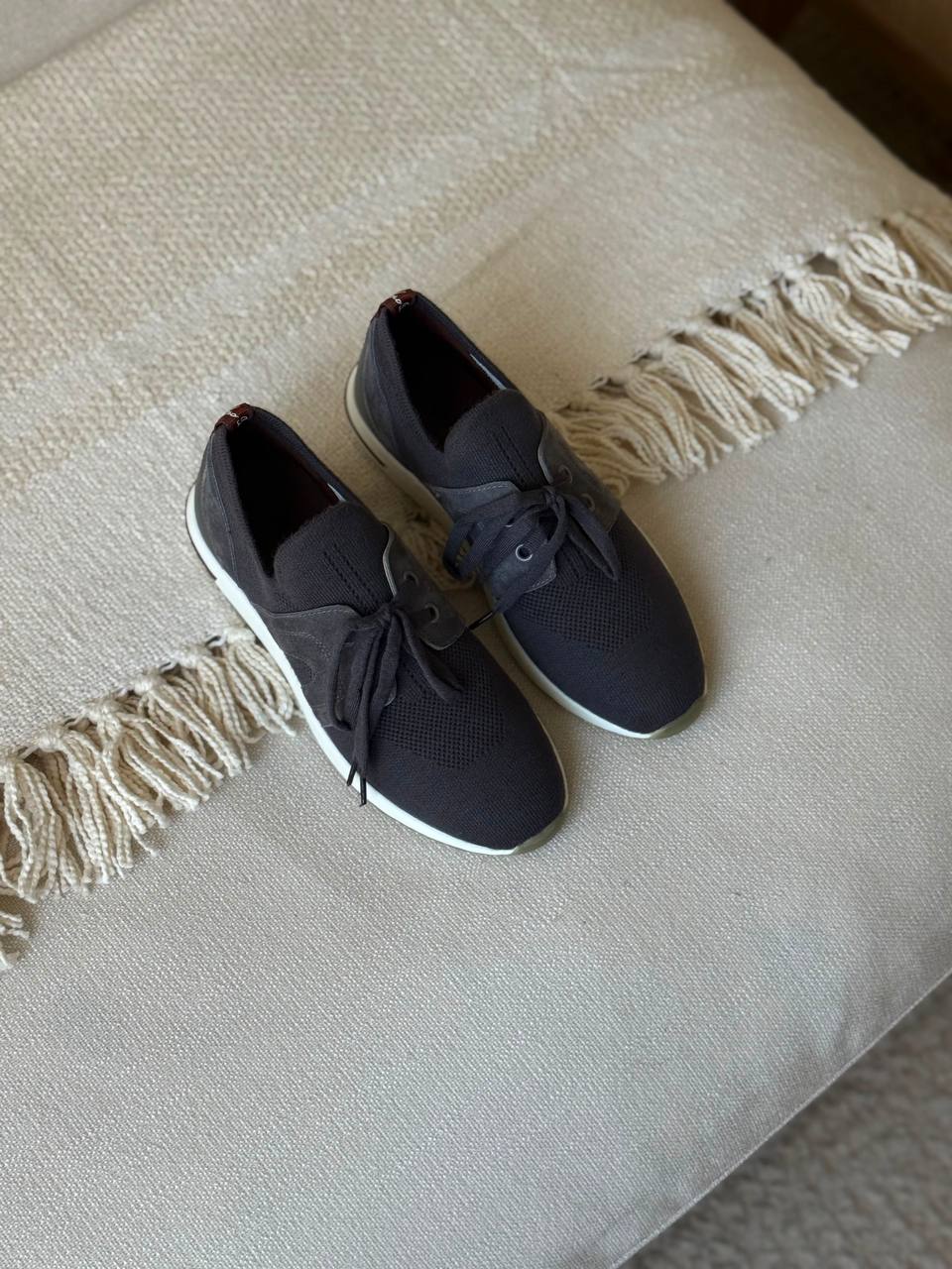 Loro Piana
Super Master
Size 36 to 41
450 dhs💛

Zain288
♥️♥️♥️