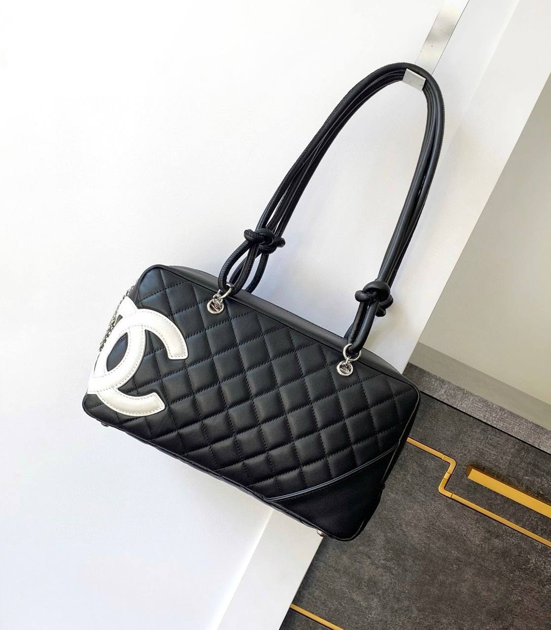 CHANEL 

COPY ONE 

NEW CAME 

130 dhs🪙🖤

Zain39
♥️♥️♥️