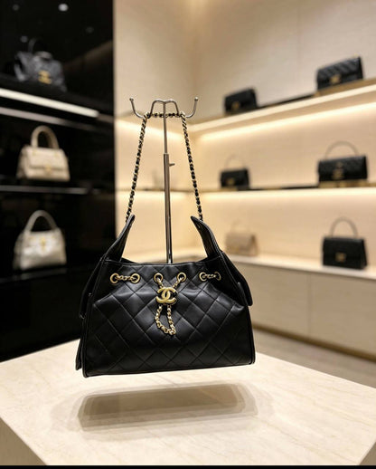 Chanel
120 dhs🇦🇪🇦🇪
Good quality 

Zain07
♥️♥️♥️