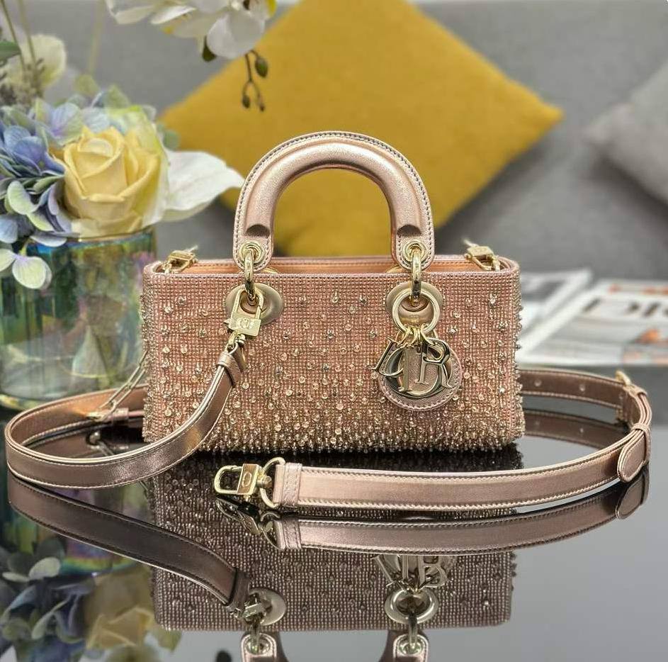 DIOR ✨💕✨
💯
SuperMaster Quality 🔥🔥
Available Now ❤️❤️❤️
For Price 👇 WhatsApp✅
0568585901 
0507557372
0552275751 Owner Zain 👌

Zain121
♥️♥️♥️