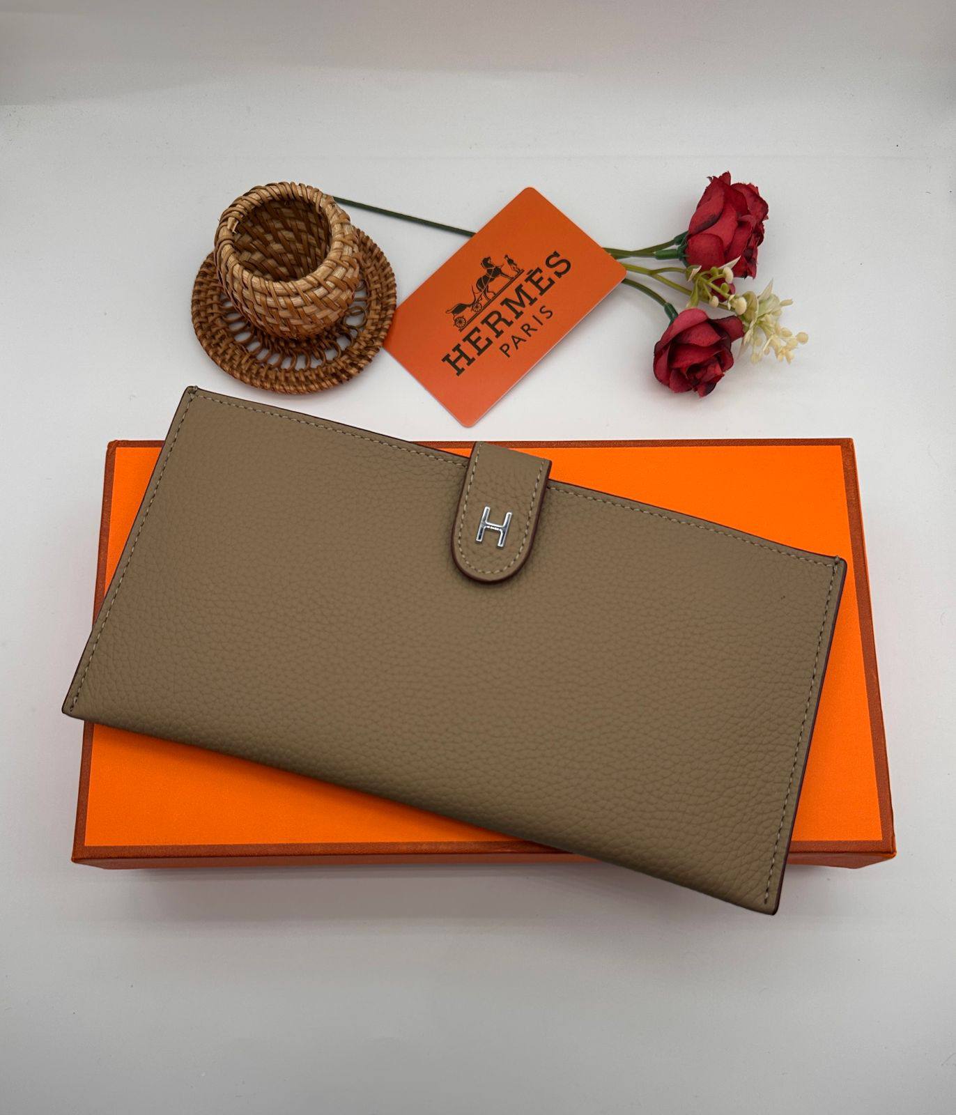 Hermes - Goyard 
💝*Super Master*💝
For Price 👇 WTSP Text Zain 0568585901

Zain275
♥️♥️♥️
