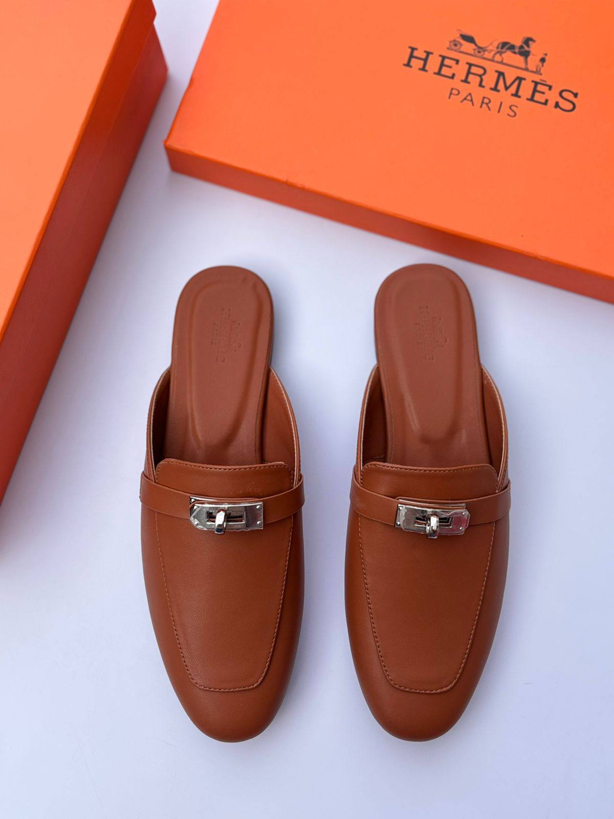 Hermes 
110 dhs❣️
Size 36-42

Zain55
♥️♥️♥️