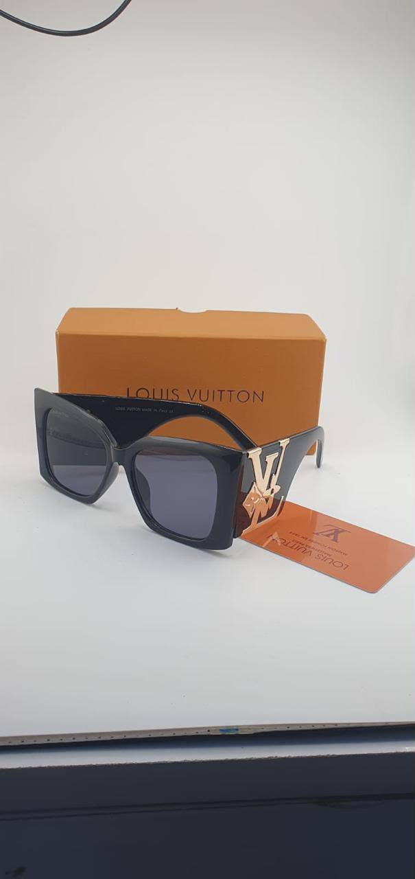 Sunglasses
65 dhs✅

Zain182
♥️♥️♥️