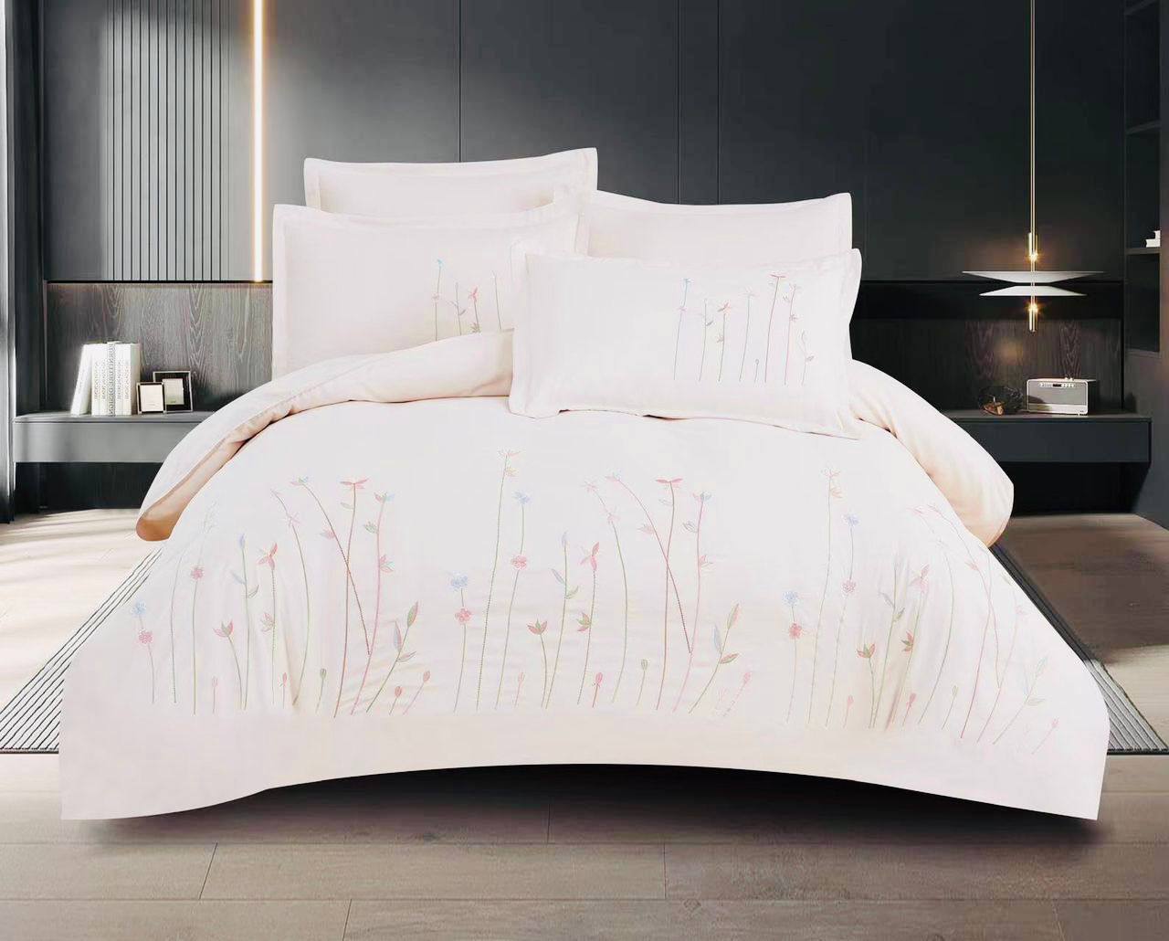 New collection ✅✅✅✅
Embroidered 🪡🪡🪡
100 % cotton 
Comfort set 
King size comfort 6pcs set 
170 dhs💓

Zain99
 ♥️♥️♥️