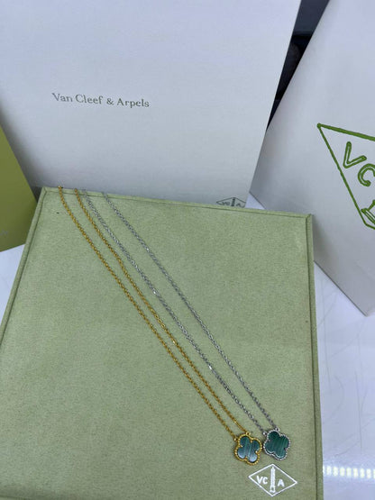 VcA
Necklace
40 dhs🪙🌨️

Zain263
♥️♥️♥️