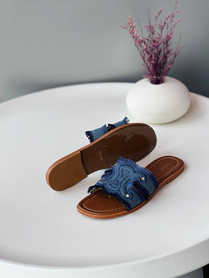 CELINE ✨⭐️
Size 36-41
_Super master high quality_🪡
380 dhs💛

Zain176
♥️♥️♥️