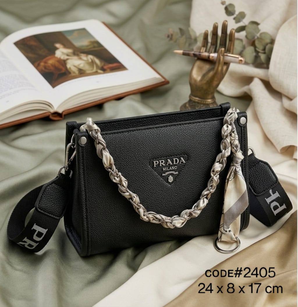 24PRADA ᴄʀᴏssʙᴀɢ
ᴍᴀᴛᴛᴇ sᴏғᴛ ʟᴇᴀᴛʜᴇʀ
ᴡɪᴛʜ ᴄʜᴀɪɴ ᴛᴡɪʟʟʏ ʙᴇʟᴛ
ᴀɴᴅ ʟᴏɴɢ ᴛʀɪᴍ sᴛʀᴀᴘ
sɪʟᴠᴇʀ ʜᴀʀᴅᴡᴀʀ
sɪᴢᴇ : 24 cm

65 dhs✅

Zain31
♥️♥️♥️