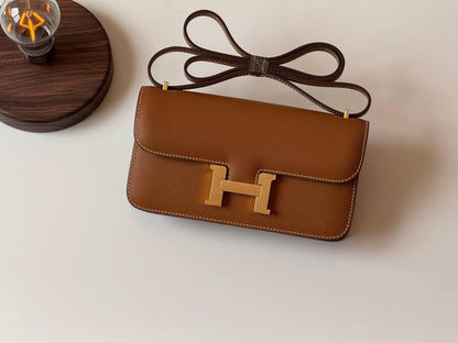 Hermes
 constance 23cm Master quality ✅with box📦
360 dhs✅

Zain52
♥️♥️♥️
