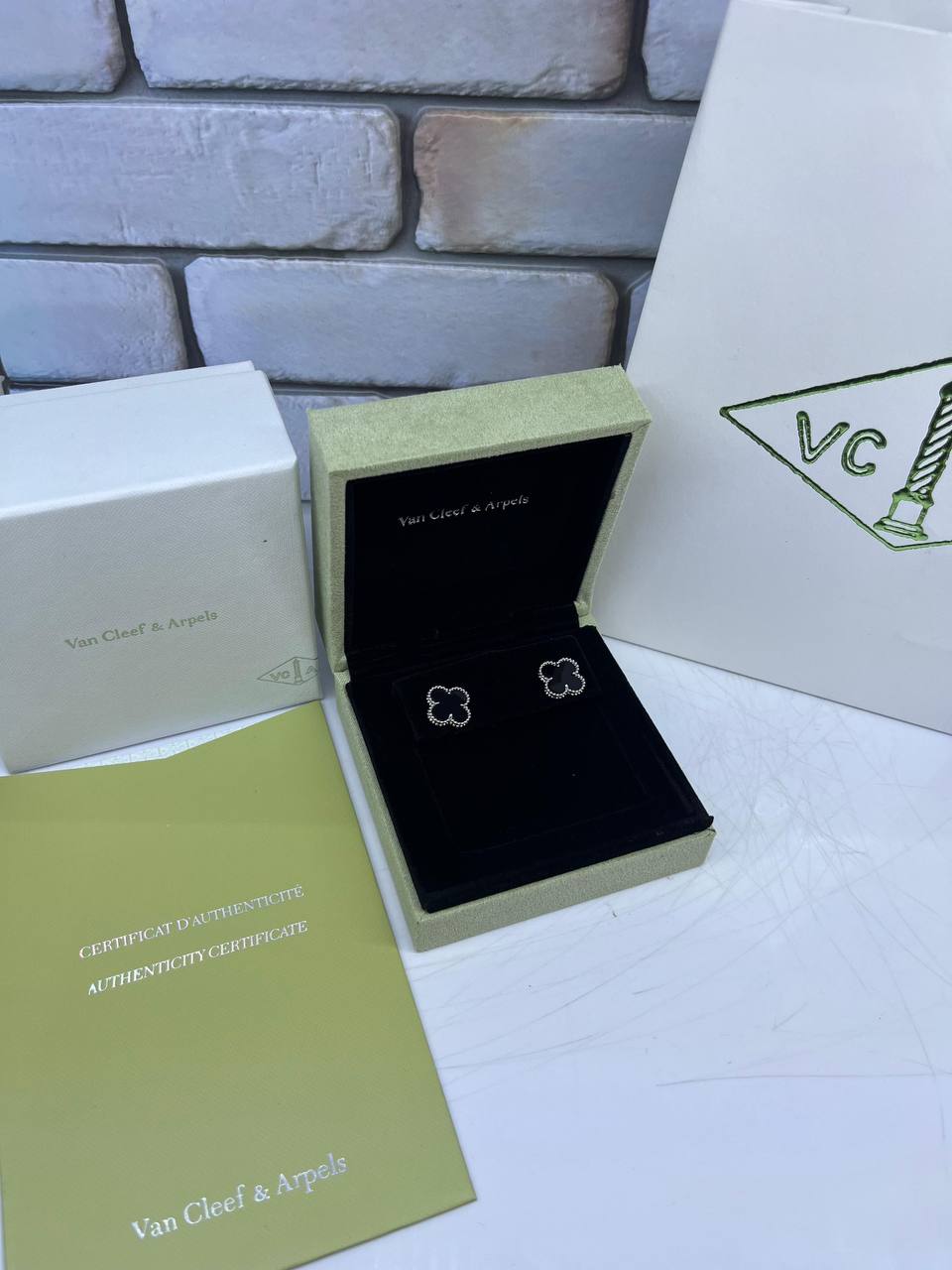 vCA
Earing’s
Master quality 🍃
50 dhs🪙🌨️

Zain263
♥️♥️♥️