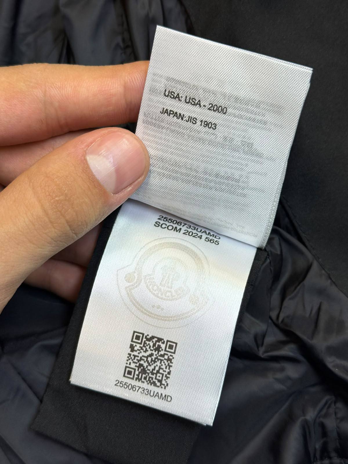 MONCLER

Super Master quality
Sizes:S M L XL 2XL

1300 dhs🇦🇪🇦🇪

Zain330
♥️♥️♥️