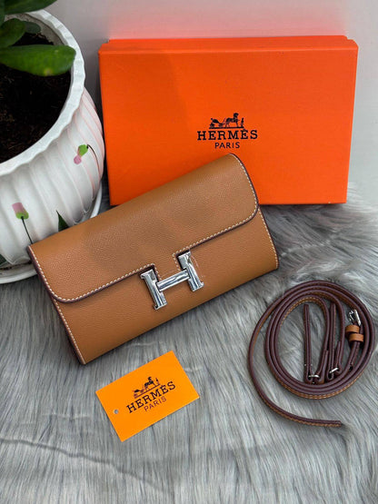 Hermes

with box
🎁🎁🎁

85 dhs❣️

Zain244
♥️♥️♥️