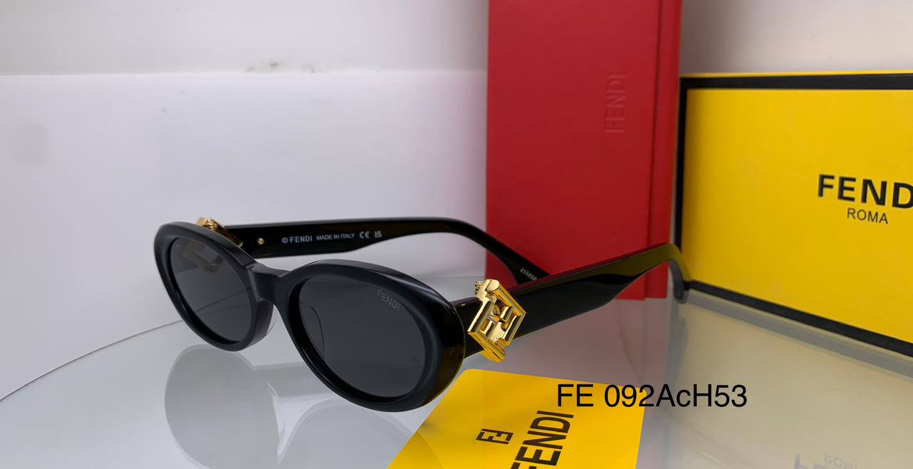 Fendi
master quality 
180 dhs💓

Zain126