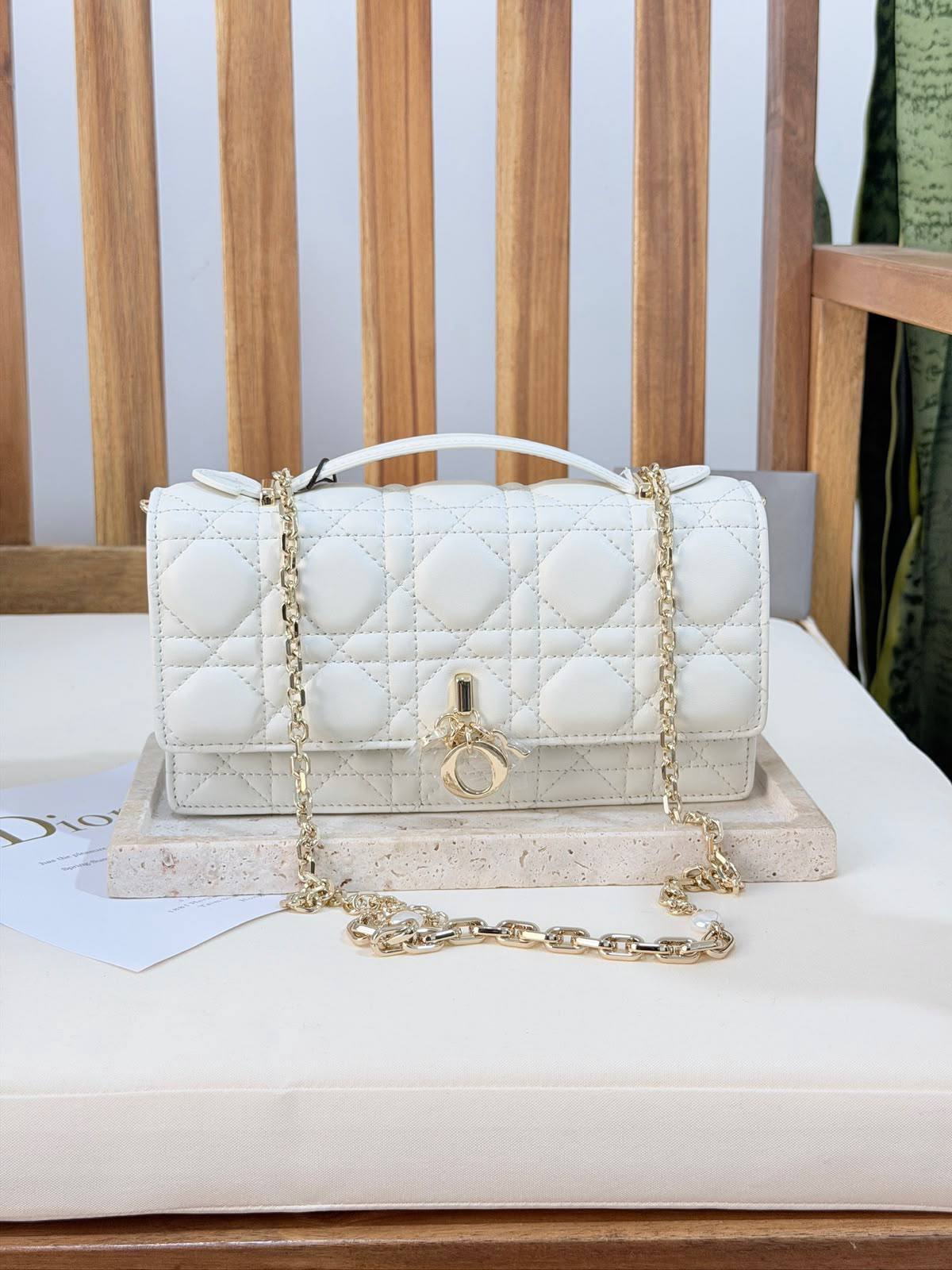 DIOR💫
Super Master Quality ⚡️
Original Packing 🎁
Size 21CM📏

For Price 👇 WhatsApp✅
0568585901 
0507557372
0552275751 Owner Zain 👌

Zain321
♥️♥️♥️