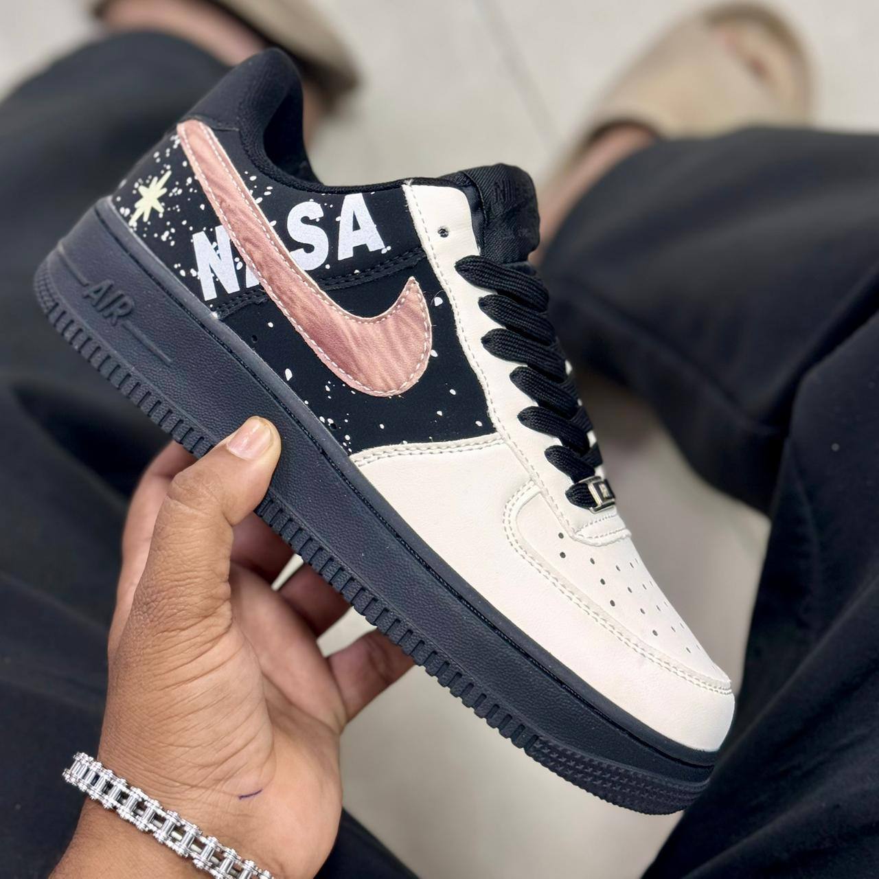 Nike Air
Please ask for size before ordering
Size 40-55
105 dhs✅

Zain27
♥️♥️♥️