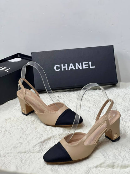 CHANEL
🦋🦋
New arrive 
Size 36-41

110 dhs🇦🇪🇦🇪

Zain21 
♥️♥️♥️